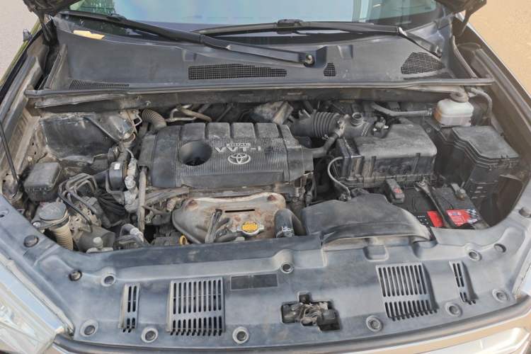 Used Toyota Highlander 2012 2.7L Two-Wheel Drive 7-Seater Elite Edition Engine Bay