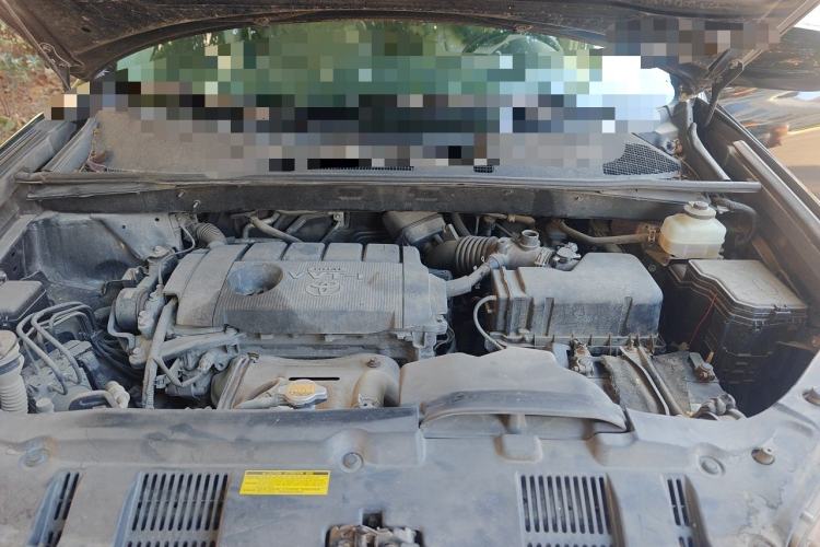 Used Toyota Highlander 2012 2.7L Two-Wheel Drive 7-Seater Luxury Edition Engine Bay