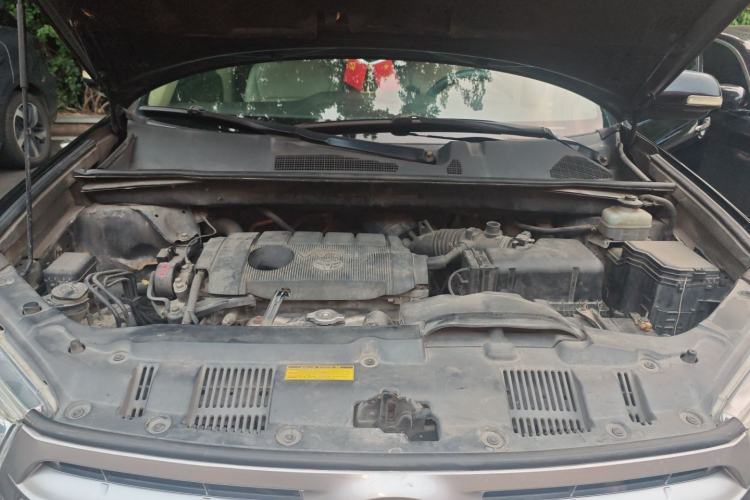 Used Toyota Highlander 2012 2.7L Two-Wheel Drive 7-Seater Luxury Edition Engine Bay