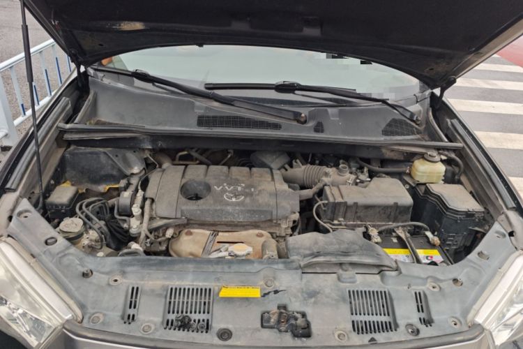 Used Toyota Highlander 2012 2.7L Two-Wheel Drive 7-Seater Luxury Edition Engine Bay