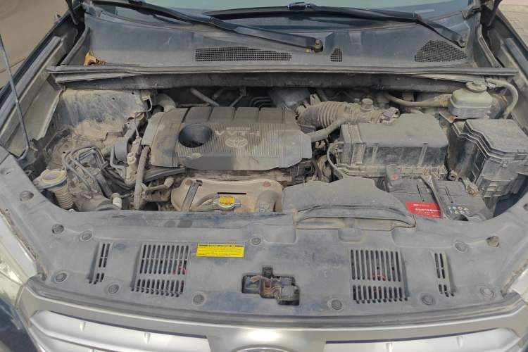Used Toyota Highlander 2012 2.7L 2WD 5-Seater Elite Edition Engine Bay