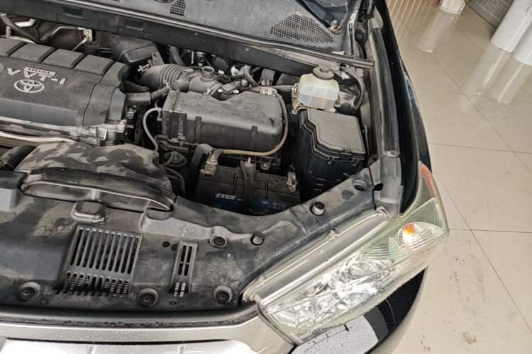 Used Toyota Highlander 2012 2.7L Two-Wheel Drive 7-Seater Luxury Edition Engine Bay Left