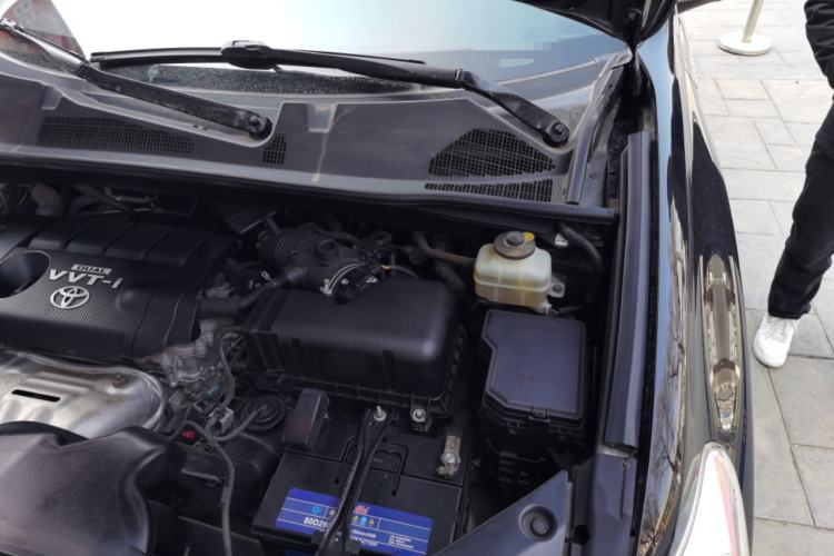 Used Toyota Highlander 2012 2.7L Two-Wheel Drive 7-Seater Luxury Edition Engine Bay Left