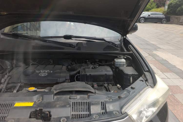 Used Toyota Highlander 2012 2.7L Two-Wheel Drive 7-Seater Luxury Edition Engine Bay Left