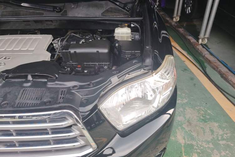 Used Toyota Highlander 2012 3.5L 4x4 7-Seater Ultimate Edition Engine Bay Left