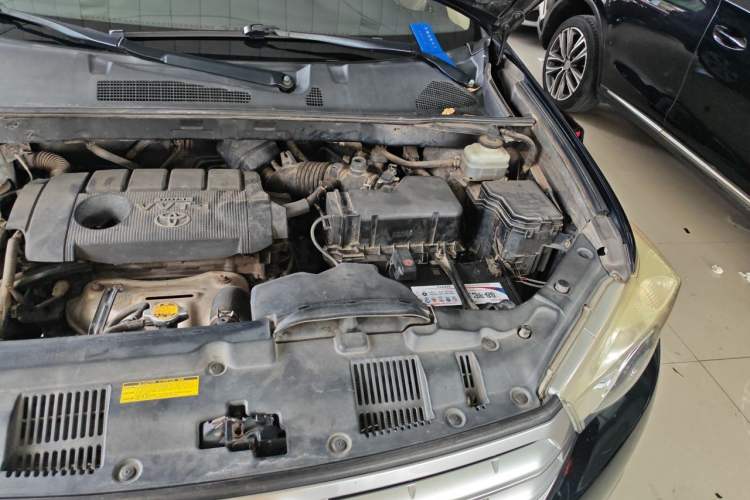 Used Toyota Highlander 2012 2.7L 2WD 5-Seater Elite Edition Engine Bay Left