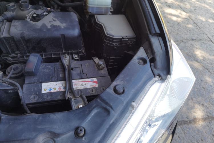 Used Toyota Highlander 2012 2.7L Two-Wheel Drive 7-Seater Elite Edition Engine Bay Left