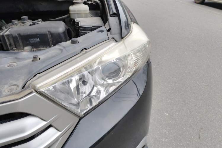 Used Toyota Highlander 2012 2.7L Two-Wheel Drive 7-Seater Elite Edition Engine Bay Left