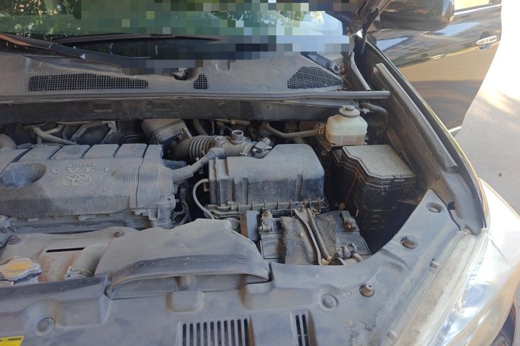 Used Toyota Highlander 2012 2.7L Two-Wheel Drive 7-Seater Luxury Edition Engine Bay Left