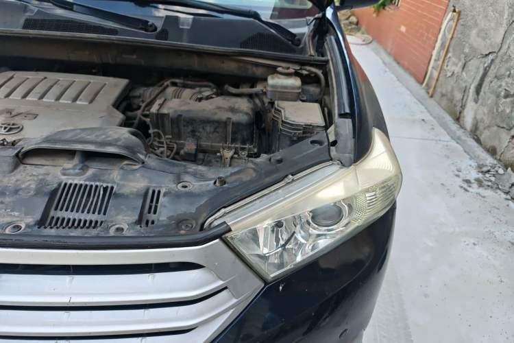 Used Toyota Highlander 2012 3.5L 4x4 7-Seater Elite Edition Engine Bay Left