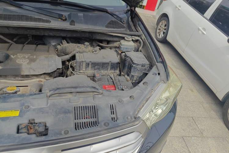Used Toyota Highlander 2012 2.7L 2WD 5-Seater Elite Edition Engine Bay Left
