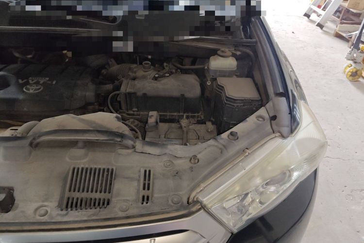 Used Toyota Highlander 2012 2.7L Two-Wheel Drive 7-Seater Luxury Edition Engine Bay Left