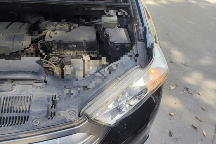 Used Toyota Highlander 2012 2.7L Two-Wheel Drive 7-Seater Elite Edition Engine Bay Left