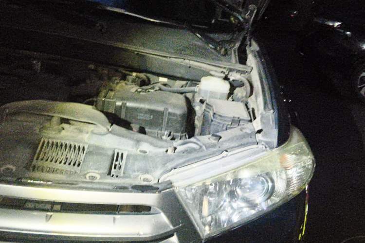 Used Toyota Highlander 2012 2.7L 2WD 5-Seater Elite Edition Engine Bay Left