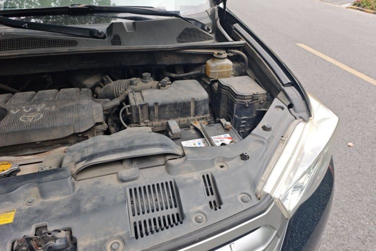 Used Toyota Highlander 2012 2.7L Two-Wheel Drive 7-Seater Elite Edition Engine Bay Left