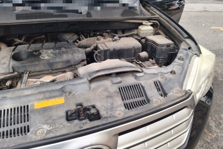Used Toyota Highlander 2012 2.7L Two-Wheel Drive 7-Seater Luxury Edition Engine Bay Left