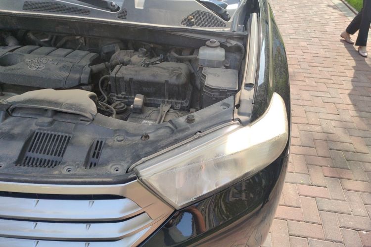 Used Toyota Highlander 2012 2.7L Two-Wheel Drive 7-Seater Luxury Edition Engine Bay Left