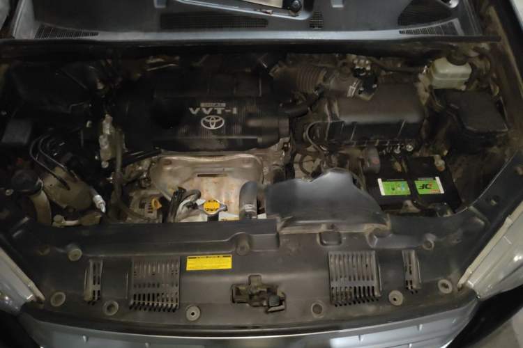 Used Toyota Highlander 2012 2.7L Two-Wheel Drive 7-Seater Luxury Edition Engine Bay
