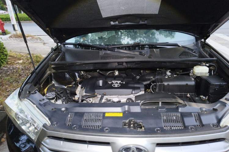 Used Toyota Highlander 2012 2.7L 2WD 5-Seater Elite Edition Engine Bay