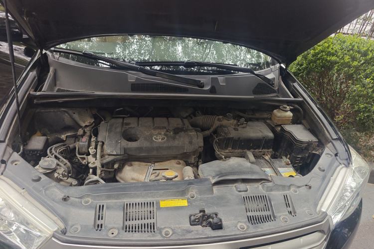 Used Toyota Highlander 2012 2.7L Two-Wheel Drive 7-Seater Elite Edition Engine Bay