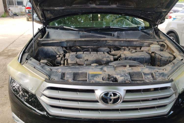 Used Toyota Highlander 2012 2.7L 2WD 5-Seater Elite Edition Engine Bay Right