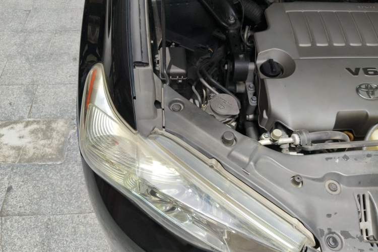 Used Toyota Highlander 2012 3.5L 4x4 7-Seater Ultimate Edition Engine Bay Right