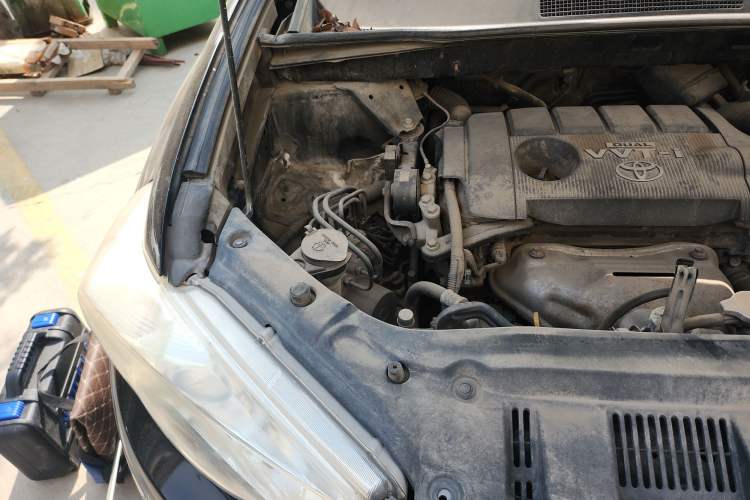 Used Toyota Highlander 2012 2.7L 2WD 5-Seater Elite Edition Engine Bay Right