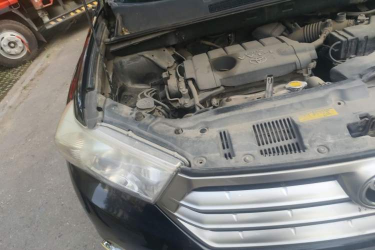 Used Toyota Highlander 2012 2.7L 2WD 5-Seater Elite Edition Engine Bay Right