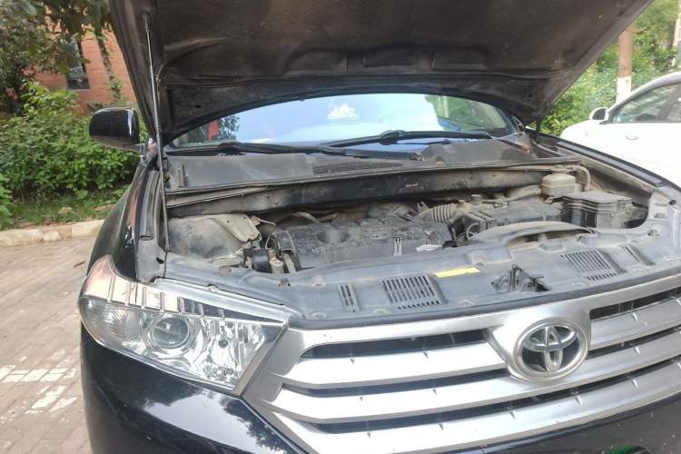 Used Toyota Highlander 2012 2.7L 2WD 5-Seater Elite Edition Engine Bay Right
