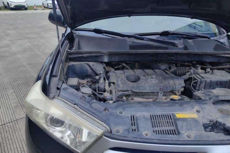 Used Toyota Highlander 2012 2.7L Two-Wheel Drive 7-Seater Elite Edition Engine Bay Right
