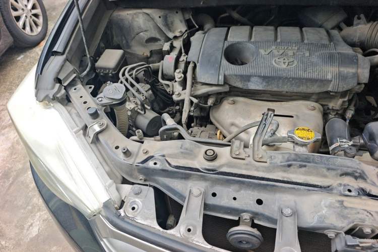 Used Toyota Highlander 2012 2.7L Two-Wheel Drive 7-Seater Elite Edition Engine Bay Right