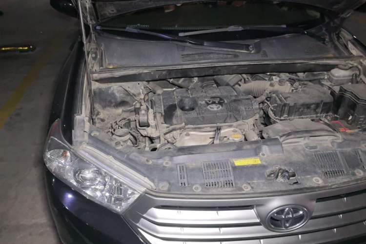 Used Toyota Highlander 2012 2.7L 2WD 5-Seater Elite Edition Engine Bay Right