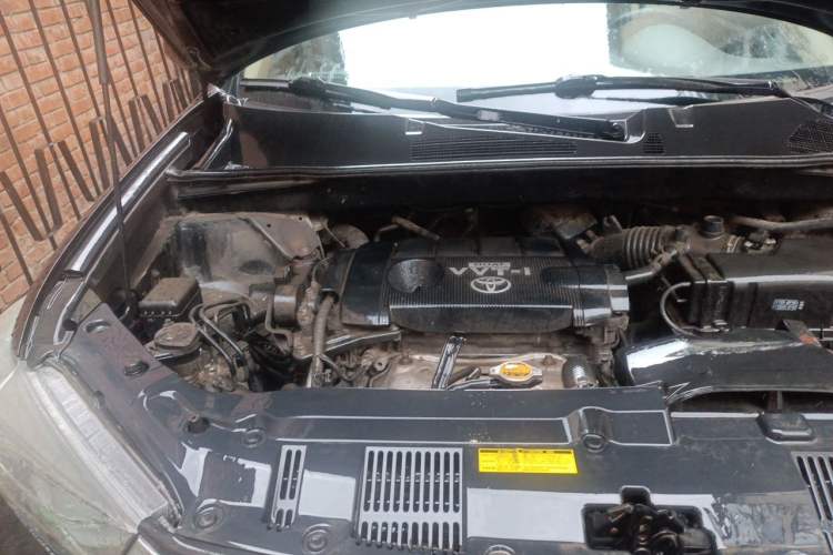Used Toyota Highlander 2012 2.7L Two-Wheel Drive 7-Seater Luxury Edition Engine Bay Right