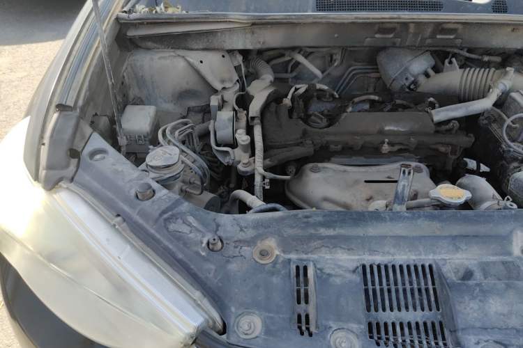 Used Toyota Highlander 2012 2.7L Two-Wheel Drive 7-Seater Luxury Edition Engine Bay Right