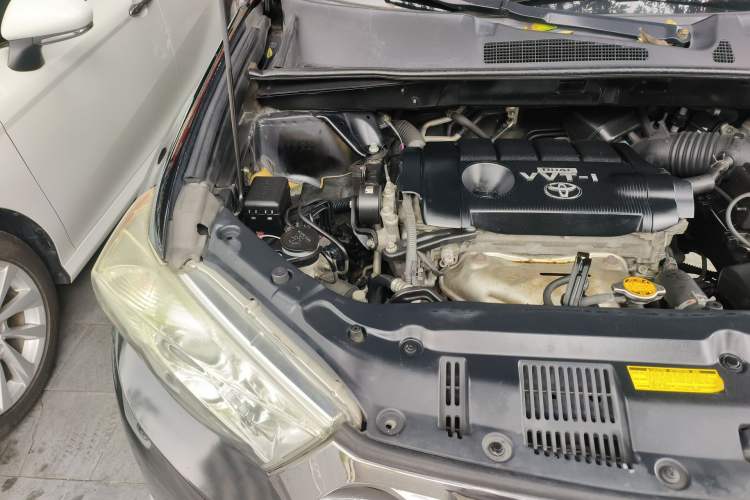 Used Toyota Highlander 2012 2.7L Two-Wheel Drive 7-Seater Elite Edition Engine Bay Right