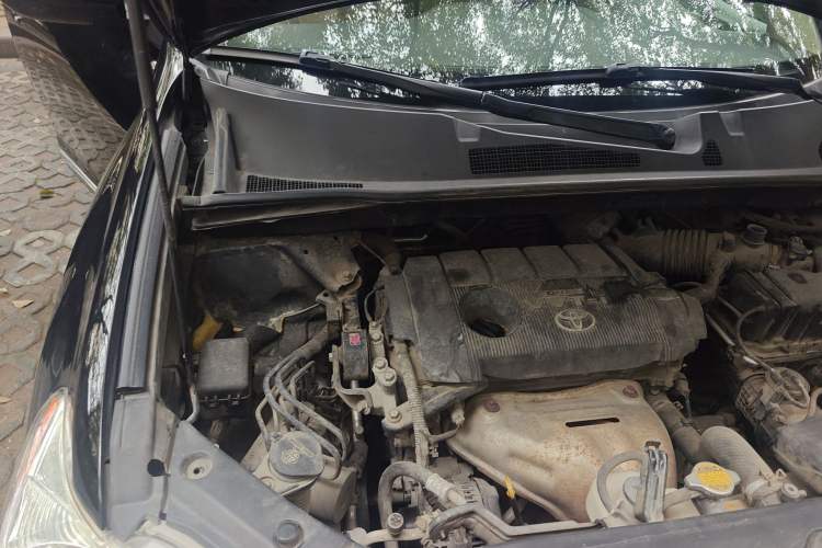 Used Toyota Highlander 2012 2.7L Two-Wheel Drive 7-Seater Elite Edition Engine Bay Right