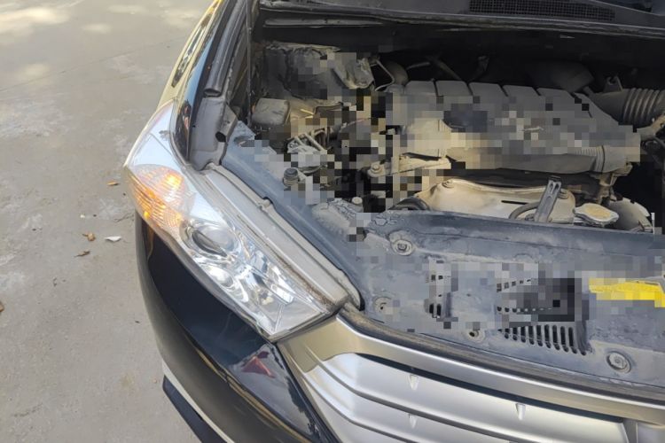 Used Toyota Highlander 2012 2.7L Two-Wheel Drive 7-Seater Elite Edition Engine Bay Right