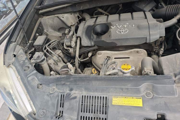 Used Toyota Highlander 2012 2.7L Two-Wheel Drive 7-Seater Elite Edition Engine Bay Right