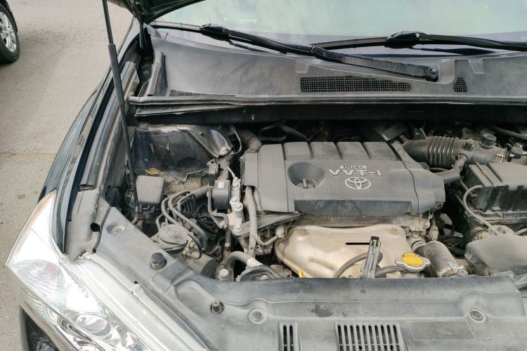 Used Toyota Highlander 2012 2.7L Two-Wheel Drive 7-Seater Luxury Edition Engine Bay Right