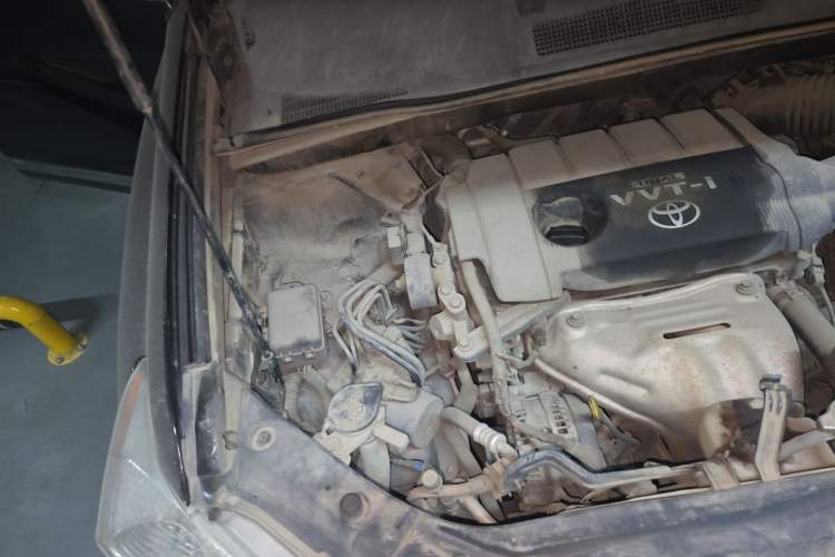 Used Toyota Highlander 2012 2.7L Two-Wheel Drive 7-Seater Elite Edition Engine Bay Right
