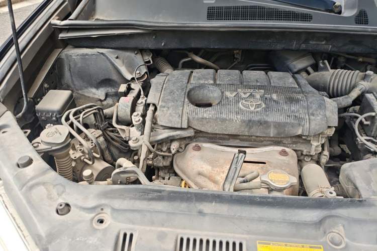 Used Toyota Highlander 2012 2.7L Two-Wheel Drive 7-Seater Luxury Edition Engine Bay Right