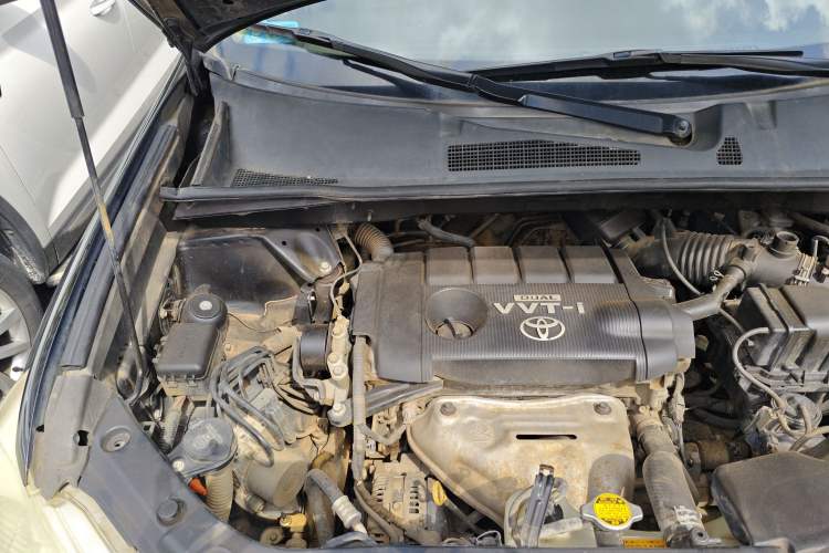 Used Toyota Highlander 2012 2.7L Two-Wheel Drive 7-Seater Luxury Edition Engine Bay Right