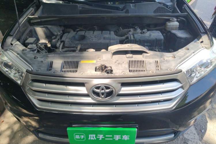 Used Toyota Highlander 2012 2.7L Two-Wheel Drive 7-Seater Luxury Navigation Edition Engine Bay