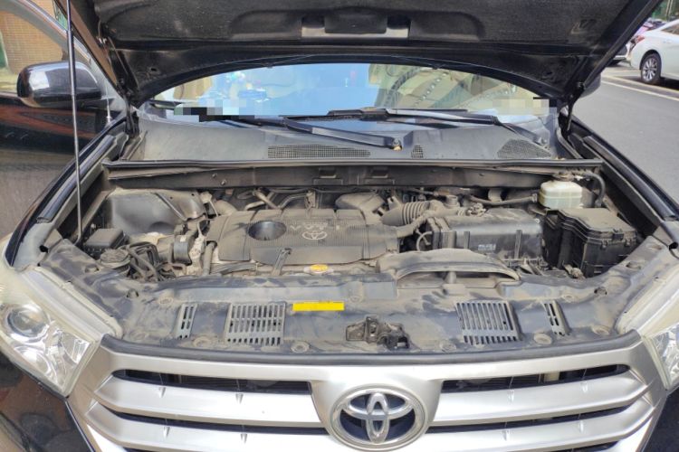 Used Toyota Highlander 2012 2.7L Two-Wheel Drive 7-Seater Elite Edition Engine Bay