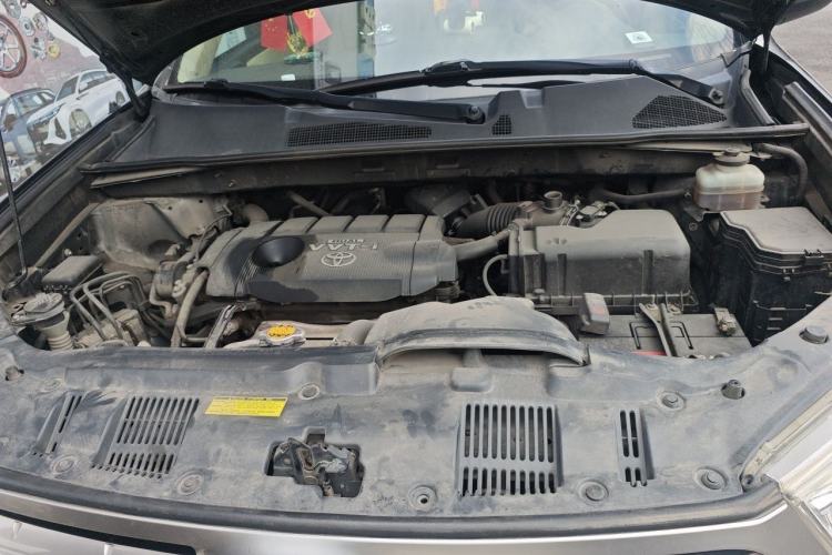 Used Toyota Highlander 2012 2.7L Two-Wheel Drive 7-Seater Elite Edition Engine Bay