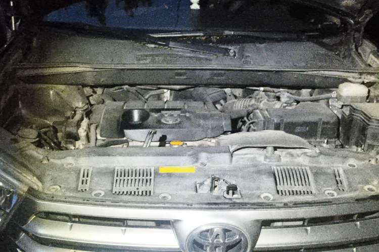 Used Toyota Highlander 2012 2.7L 2WD 5-Seater Elite Edition Engine Bay