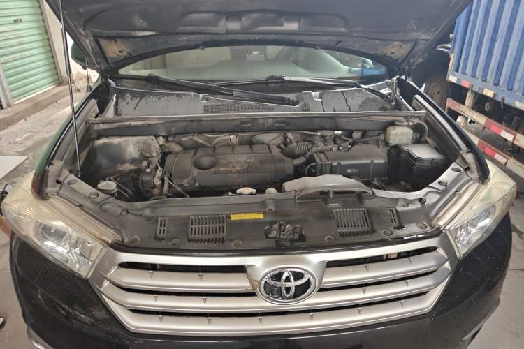 Used Toyota Highlander 2012 2.7L 2WD 5-Seater Elite Edition Engine Bay