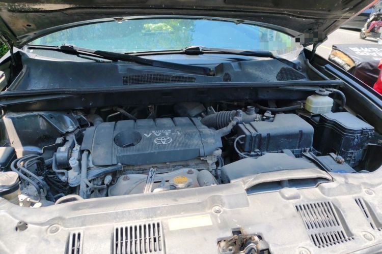 Used Toyota Highlander 2012 2.7L Two-Wheel Drive 7-Seater Luxury Navigation Edition Engine Bay