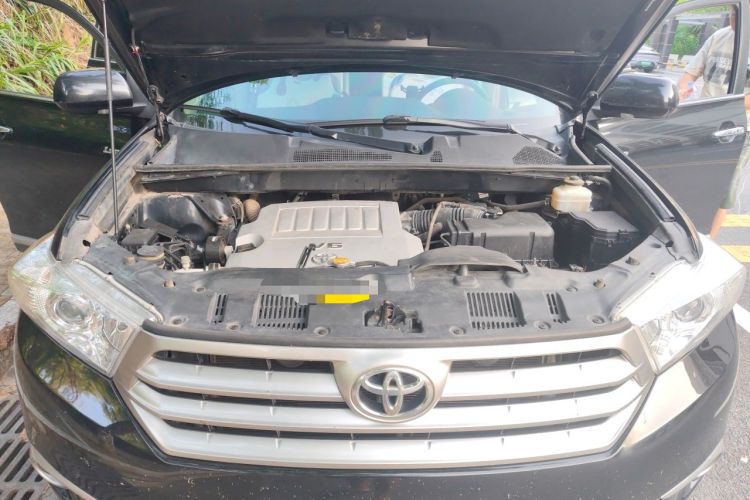Used Toyota Highlander 2012 3.5L 4x4 7-Seater Ultimate Edition Engine Bay
