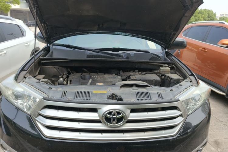 Used Toyota Highlander 2012 2.7L Two-Wheel Drive 7-Seater Luxury Edition Engine Bay